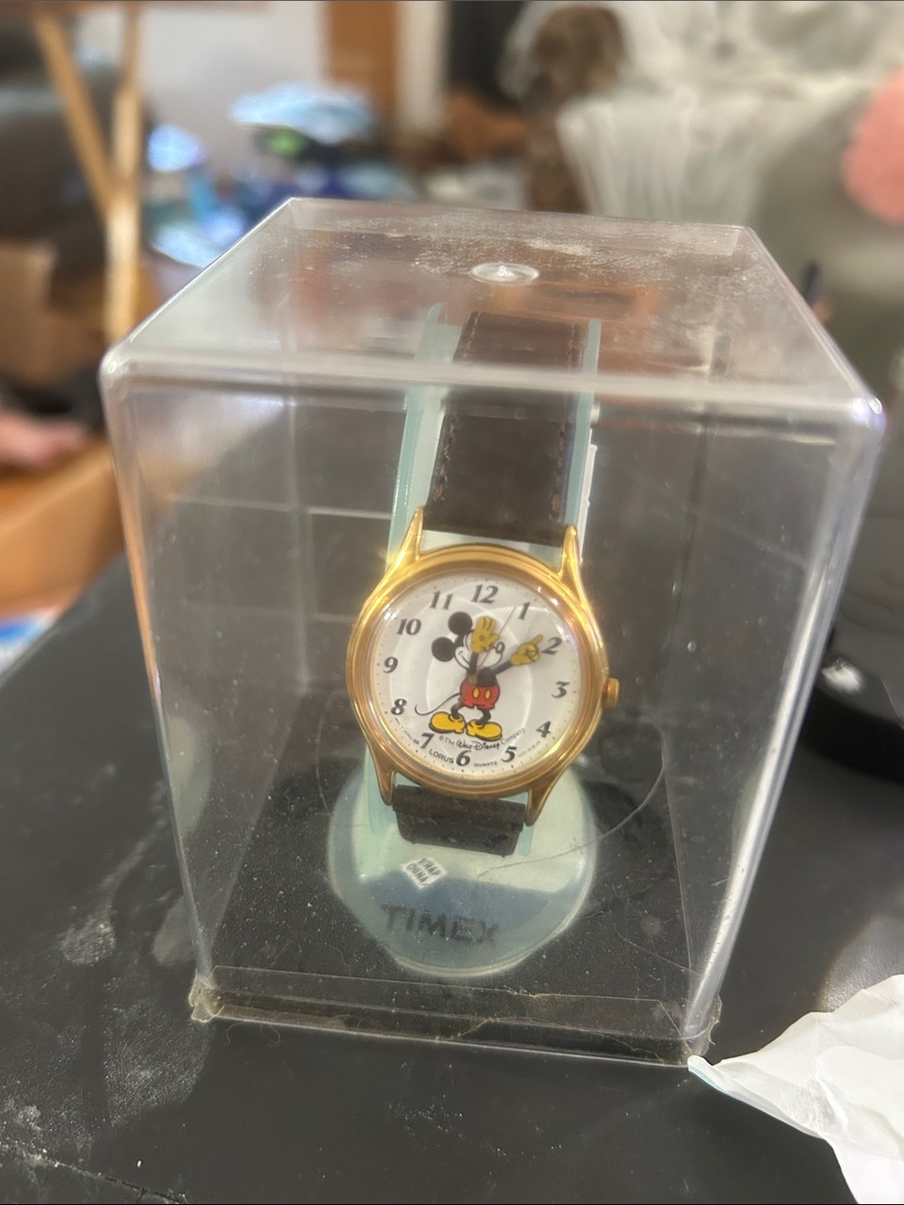 Lorus  Gold and Brown Mickey Mouse Wristwatch vintage the Walt Disney company